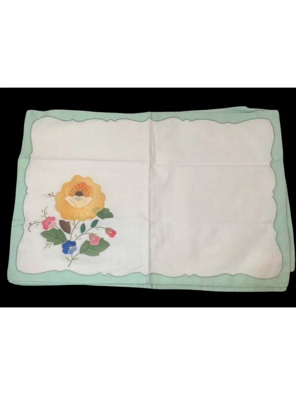 Six Floral Embroidered Placemats and 6 Napkins Set in Green & White 6 Pieces